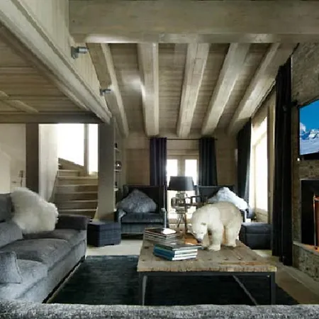 Chalet Chalet Black Pearl